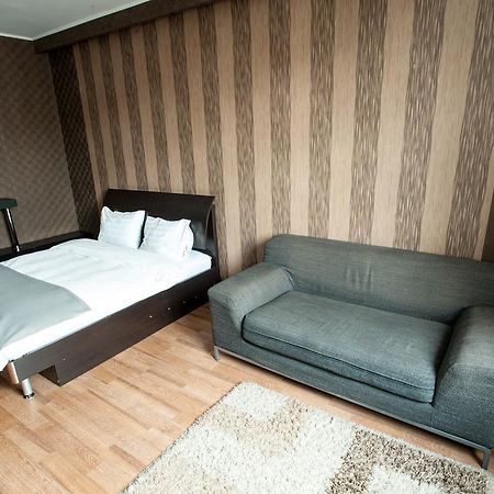 Апартаменты На Маркова Almaty Ngoại thất bức ảnh