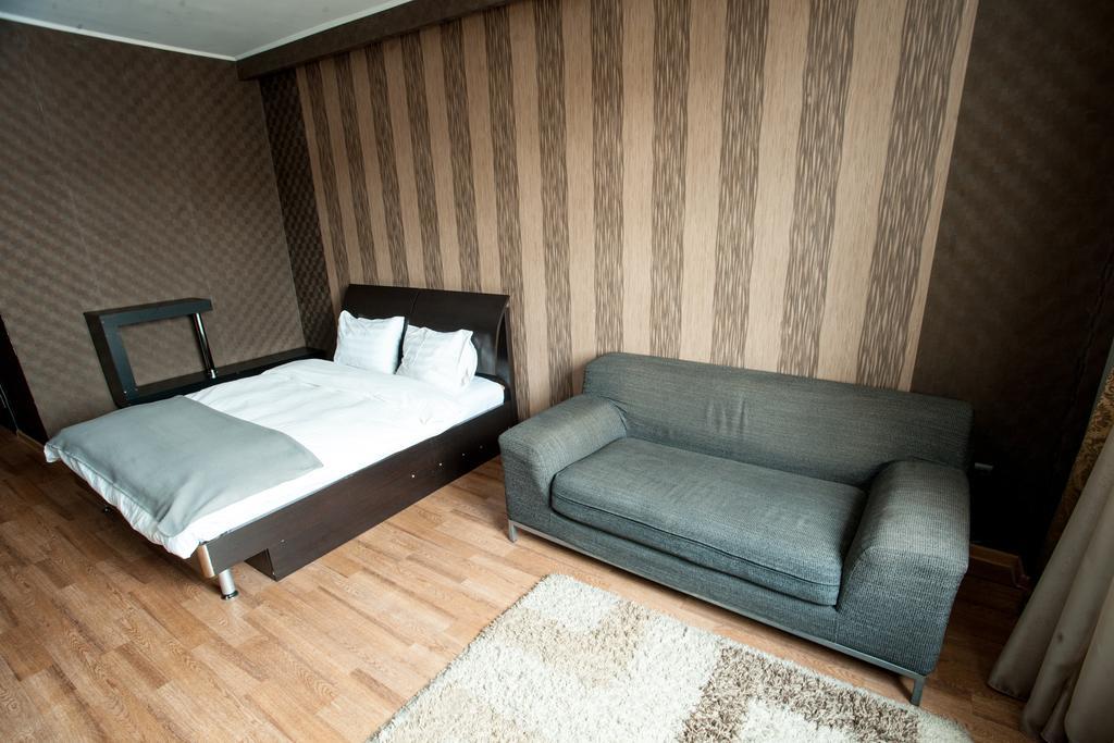 Апартаменты На Маркова Almaty Ngoại thất bức ảnh