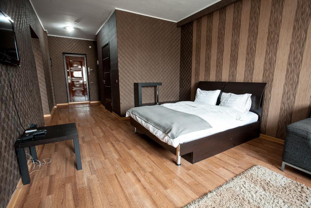Апартаменты На Маркова Almaty Ngoại thất bức ảnh