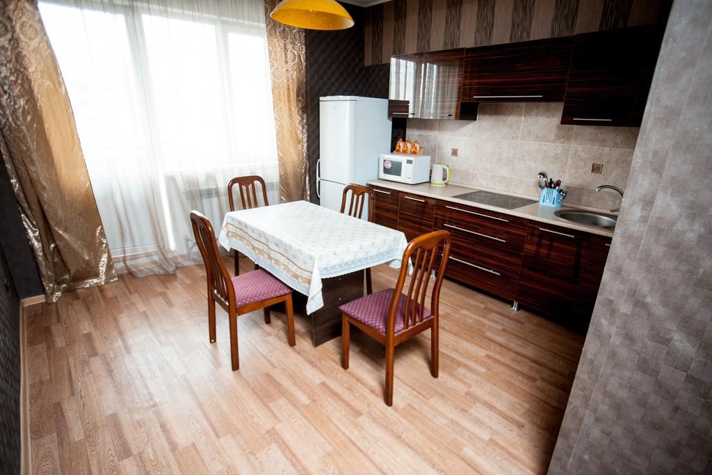 Апартаменты На Маркова Almaty Ngoại thất bức ảnh